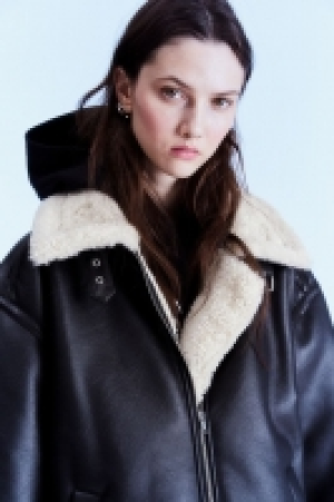 Oversized Jacke mit Teddyfleece CHF 39.95