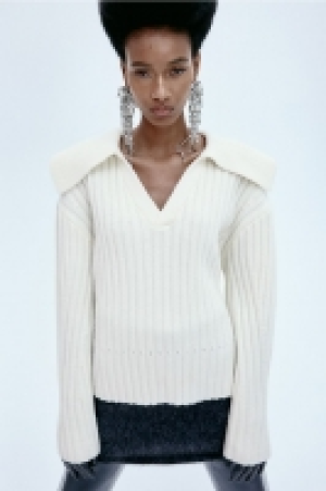 Wollpullover mit Kragen CHF 43.95