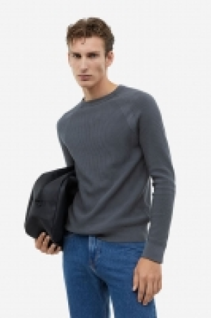 Pullover Muscle Fit CHF 22.95