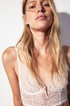 Unwattiertes Bustier aus Spitze CHF 6.95
