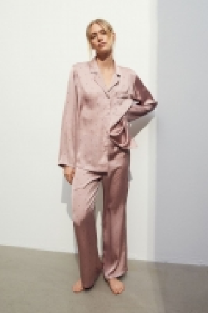 Satinpyjama
