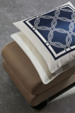 Kissenhülle aus Satin CHF 9.95