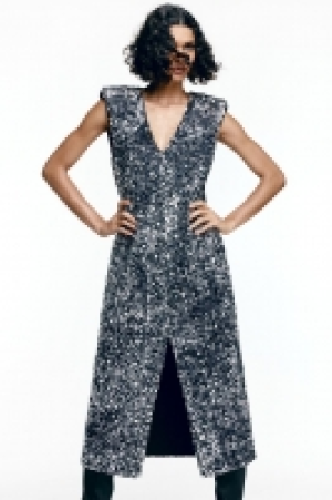 Paillettenkleid mit Schlitz