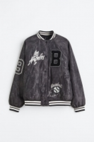 HM  Bestickte Baseballjacke