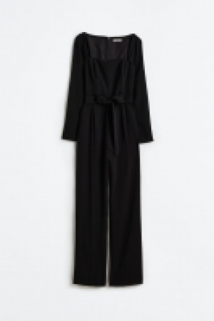 Figurbetonter Jumpsuit CHF 39.95
