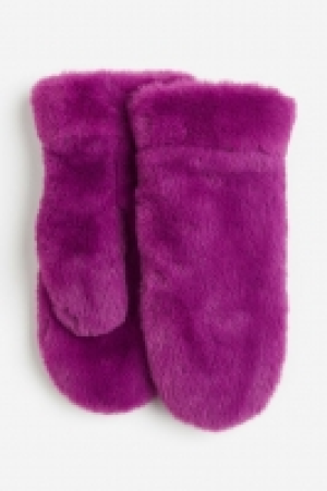 Flauschige Fäustlinge mit Fleecefutter