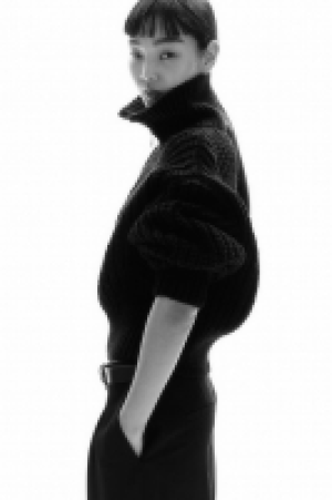 Schwerstrickpullover mit kurzem Zipper
