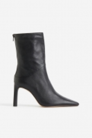 Lederstiefel mit Absatz