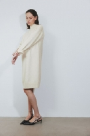 HM  MAMA Strickkleid mit Turtleneck