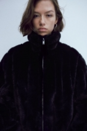 Flauschige Jacke CHF 41.95