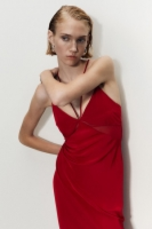 Slipkleid mit Mesh-Detail
