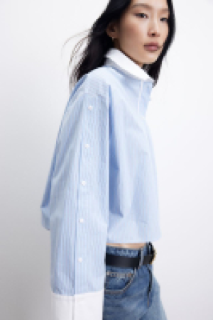 Cropped-Bluse mit Knopfdetails