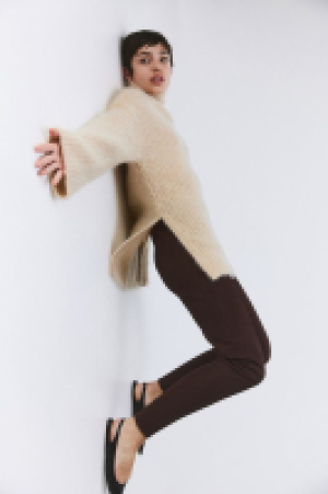 Angeraute Leggings mit Nahtdetail CHF 34.95