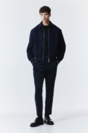 Anzughose aus Samt in Slim Fit CHF 54.95