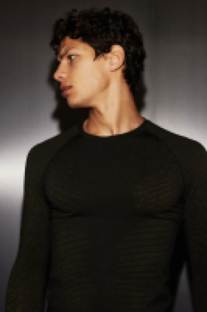 DryMove™ Sportshirt mit Langarm in Seamless CHF 35.95