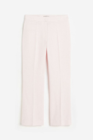 Ausgestellte Hose