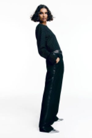Bluse mit Strassverzierung