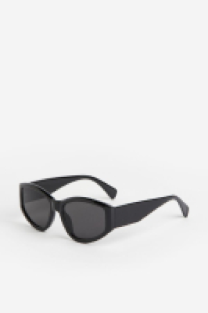 Ovale Sonnenbrille CHF 9.95