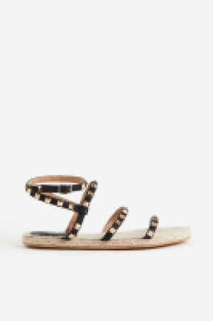 HM  Sandalen mit Nieten