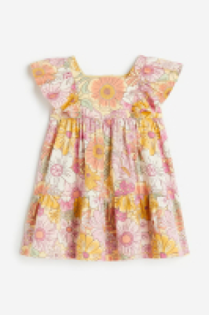Kleid mit Volant