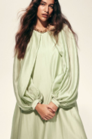 Maxikleid mit Volumen