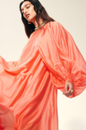 HM  Maxikleid mit Volumen