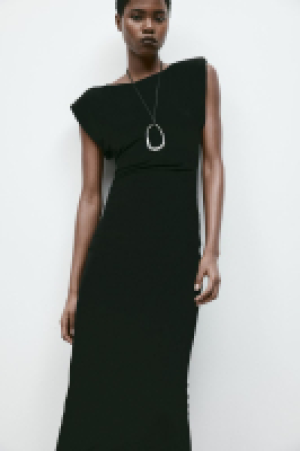Kleid mit Schulterpolstern