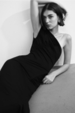 HM  Drapiertes One-Shoulder-Kleid