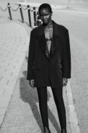 HM  Blazer mit Strass