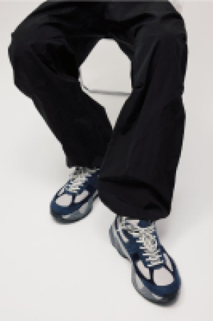 Fallschirmhose aus Nylon in Loose Fit CHF 27.95