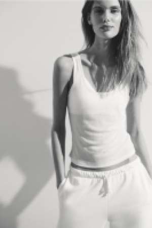Durchscheinendes geripptes Tanktop CHF 2.95
