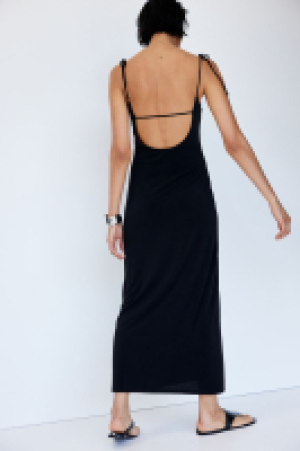 Midikleid mit Bindeträgern CHF 39.95