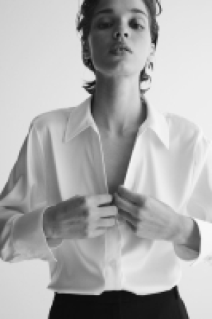 Bluse mit V-Ausschnitt