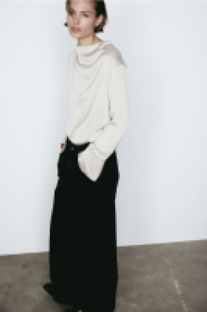 Satinbluse mit Wasserfallausschnitt CHF 34.95