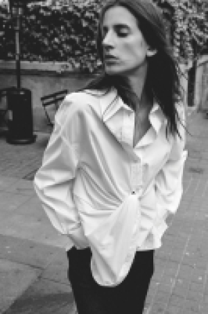 Bluse mit Knotendetail