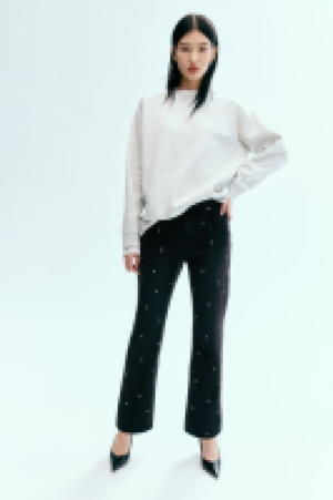 HM  Straight Jeans mit Zierösen