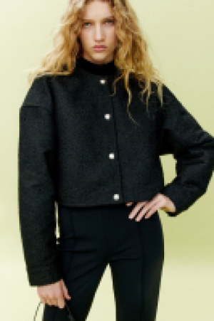 HM  Oversized Jacke mit Knopfleiste