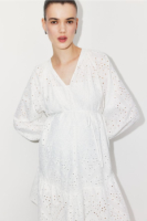 MAMA Kleid mit Broderie Anglaise CHF 37.95