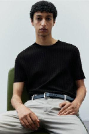 HM  Gestricktes T-Shirt in Regular Fit