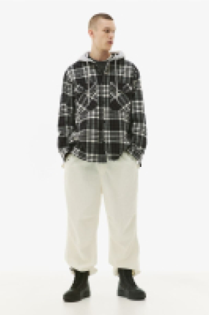 HM  Overshirt mit Kapuze in Relaxed Fit