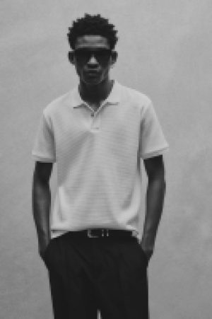 Poloshirt mit Waffelmuster in Slim Fit CHF 30.95