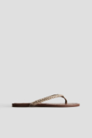HM  Zehensandalen