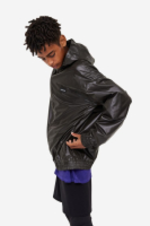 Windjacke mit Kapuze