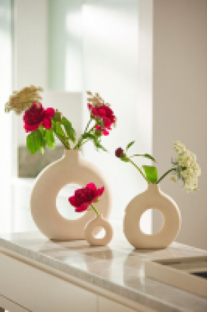 Minivase aus Steingut